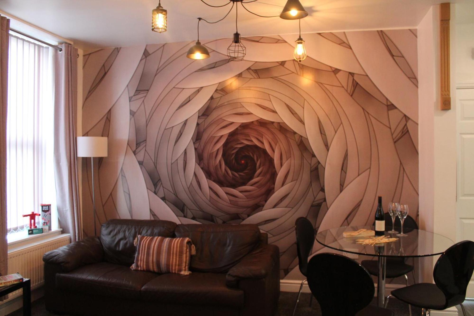 The Myriad Preston  Quarto foto